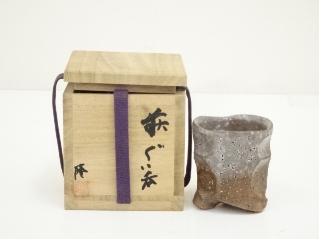 Pottery & Ceramics